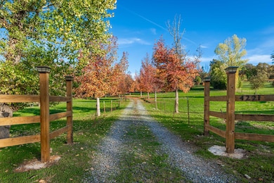 4221 Flapjack Ct, Lotus, CA 95651 - photo 2