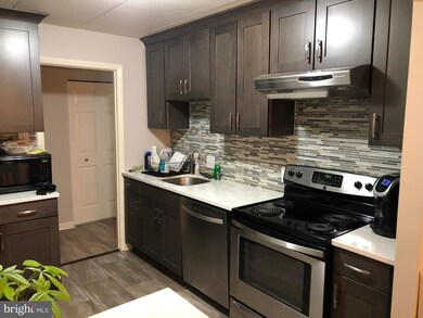 134 Roberts Ln unit 303, Alexandria, VA 22314 - photo 4