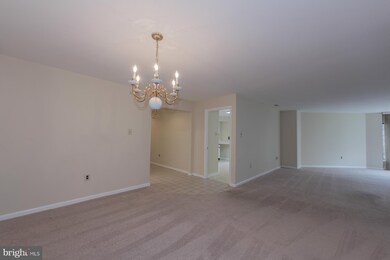 3041 Fallstaff Rd unit 204D, Baltimore, MD 21209 - photo 7