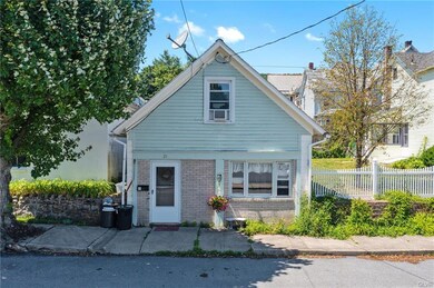 201 N Schanck Ave, Pen Argyl, PA 18072 - photo 5