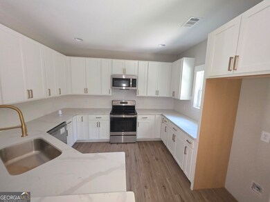 1816 Oak Spring St, Statham, GA 30666 - photo 7