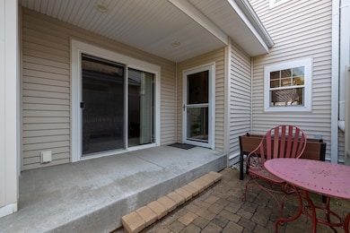 N28W6642 Alyce St unit 7, Cedarburg, WI 53012 - photo 5