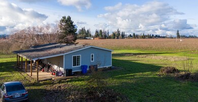 002-Realiant Photography-8952 Santiam Lo