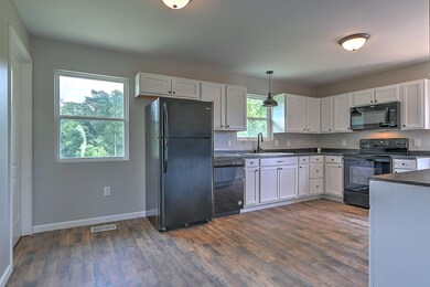 215 Arrowhead Loop-10