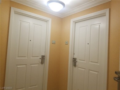 Suite 403 can be bought seperatelyand independentl