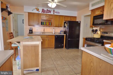 6503 Forest Grove Dr, Fredericksburg, VA 22407 - photo 6