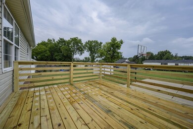 1399 W Lane St, Shelbyville, TN 37160 - photo 5