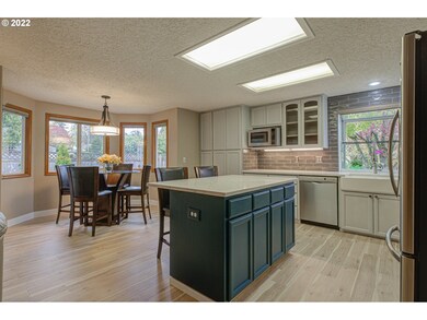 Kitchen/Nook-Eating Area