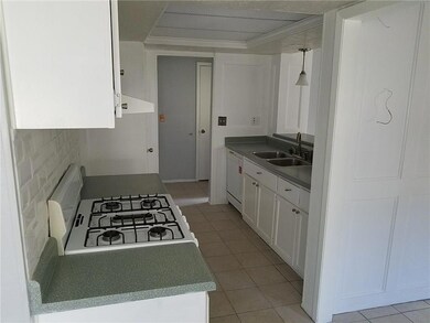 1721 Robert Wynn St, El Paso, TX 79936 - photo 7