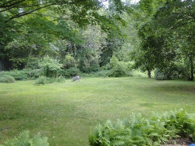 9 Phillip St, Troy, NY 12180 - photo 3