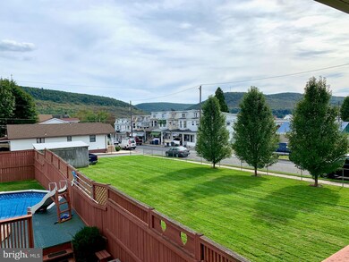 404 E Union St, Tamaqua, PA 18252 - photo 7