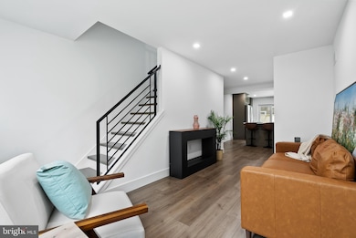 1615 S Beulah St, Philadelphia, PA 19148 - photo 3