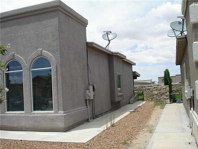 14225 Desert Bush Dr, El Paso, TX 79928 - photo 3