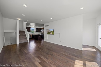 4636 Bradley Cir unit 12, Troy, MI 48085 - photo 7