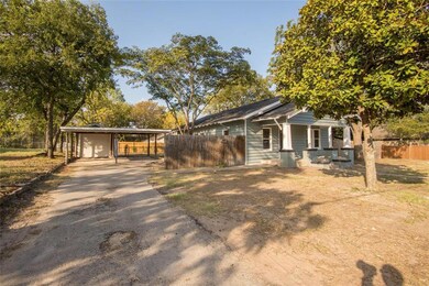 702 W Bridge St, Weatherford, TX 76086 - photo 4