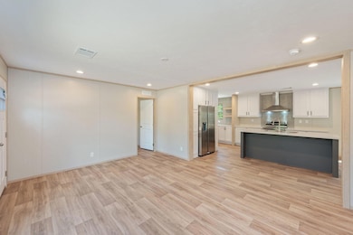 210 Amaryllis Ln, Defuniak Springs, FL 32433 - photo 7