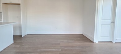 303 Sowbread St, Houston, TX 77018 - photo 6