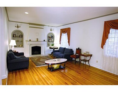 6407 Beacon St, Pittsburgh, PA 15217 - photo 2