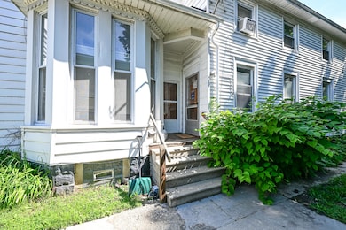 943 Superior St, Racine, WI 53404 - photo 3