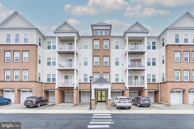 24636 Woolly Mammoth Terrace unit 401, Aldie, VA 20105 - photo 3