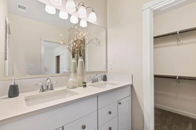 Jackson - Master Bathroom