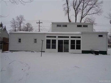 1098 Nash Rd, North Tonawanda, NY 14120 - photo 2