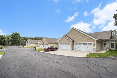 10420 Hammock Cir, Portage, MI 49024 - photo 5