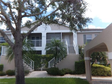 871 Tanbark staircase to the right