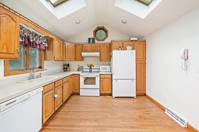 35B Norwood St, Sharon, MA 02067 - photo 3
