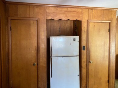 805 N Glenn Ave, Siler City, NC 27344 - photo 6