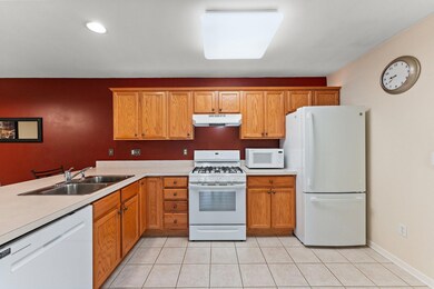 1702 Aspen Dr, Crown Point, IN 46307 - photo 5