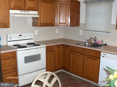 33 Brandon Ln, Sewell, NJ 08080 - photo 5