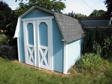 735 Hunt St, Lowell, MI 49331 - photo 7