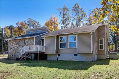 2405 Burnette Dr, Greensboro, NC 27406 - photo 4