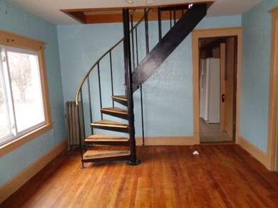19 Fullerton St, Indian Orchard, MA 01151 - photo 6