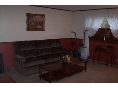 1005 Wedgewood Dr, Columbus, OH 43228 - photo 4