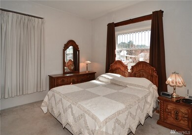 211 Calistoga St W, Orting, WA 98360 - photo 5