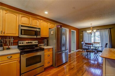 1911 Howard Gap Rd, Hendersonville, NC 28792 - photo 6