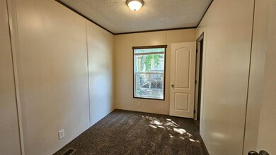 1810 E Lockwood St, Wichita, KS 67216 - photo 7