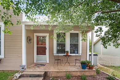 910 Hill St, Fredericksburg, TX 78624 - photo 3