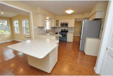 757 York Rd, Mount Laurel, NJ 08054 - photo 5