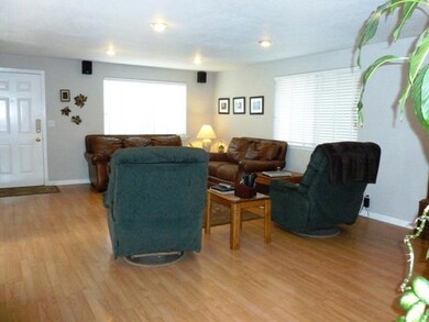 511 NW Grant St, Grants Pass, OR 97526 - photo 7