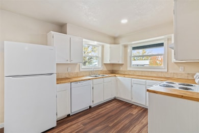 212 E 2nd St, Coleman, TX 76834 - photo 7