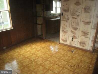 321 E Liberty St, Chambersburg, PA 17201 - photo 3