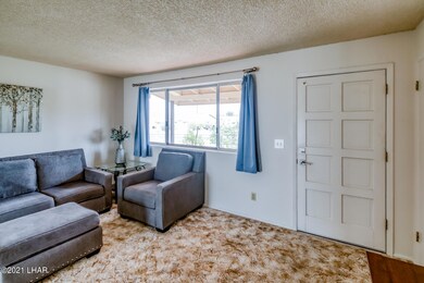 3556ChemehueviBlvdHDR_05