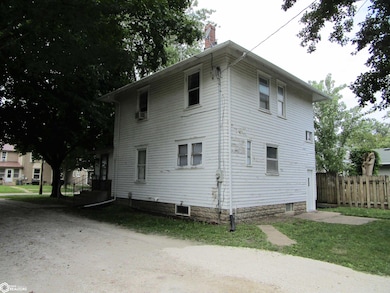1406 River St, Iowa Falls, IA 50126 - photo 4