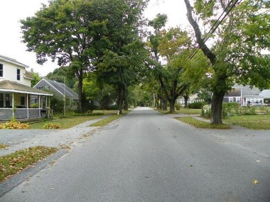 39 Queen St unit 1-2, Falmouth, MA 02540 - photo 6