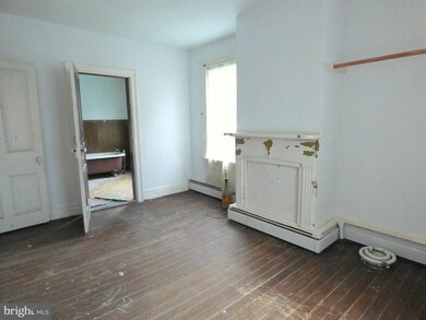 20105 Fisher Ave, Poolesville, MD 20837 - photo 5