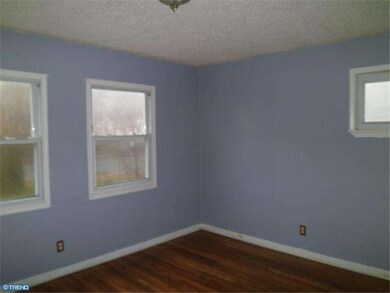 206 Canary Ln, Mount Holly, NJ 08060 - photo 5