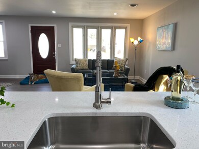 8112 Edgewater Rd, Clearwater Beach, MD 21226 - photo 7